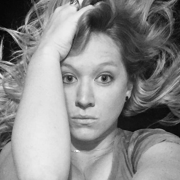 Meet your Posher, Christine - Picture 1 of 2